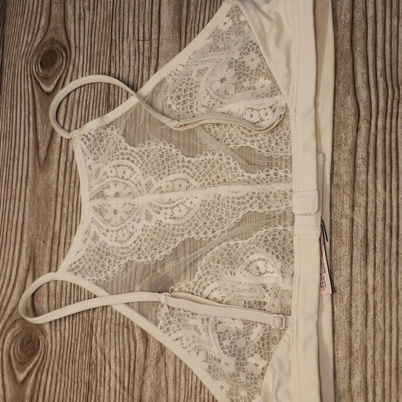 Victoria Secret Body white sheer lace bralette size M - Picture 3 of 4